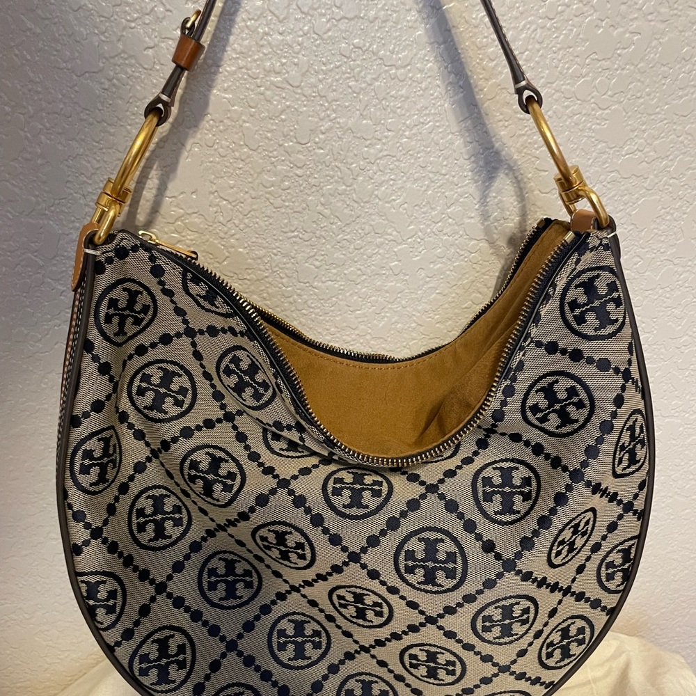 Tory Burch Hobo Bag